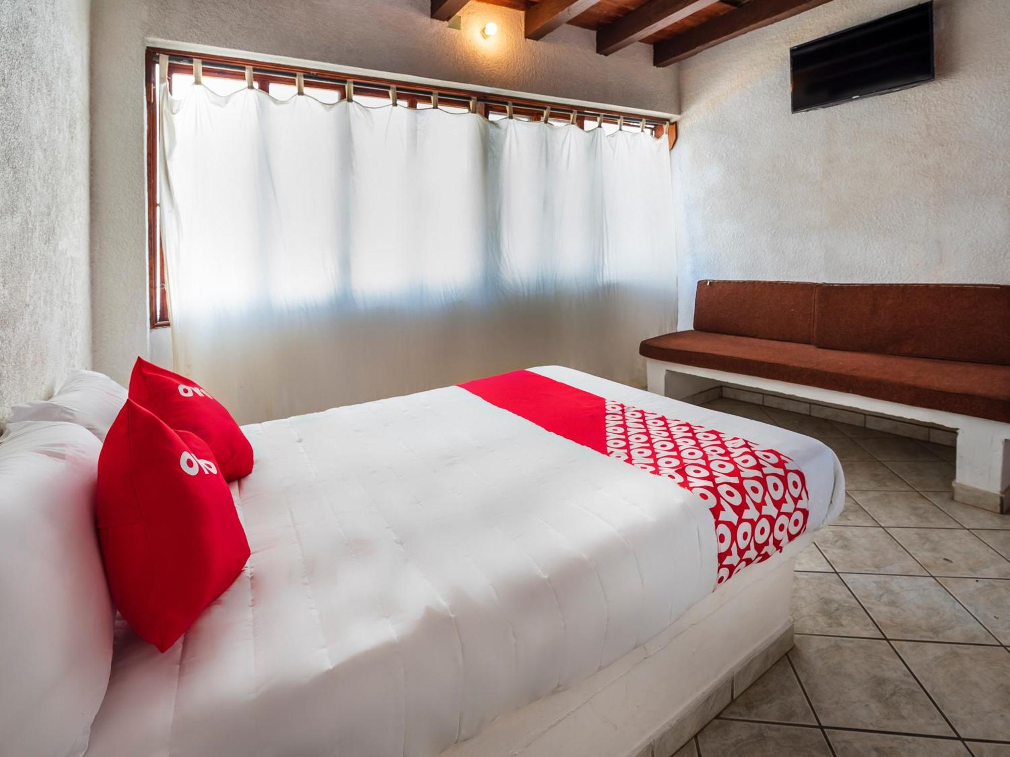 Oyo Hotel Sands Бара де Навидад Екстериор снимка