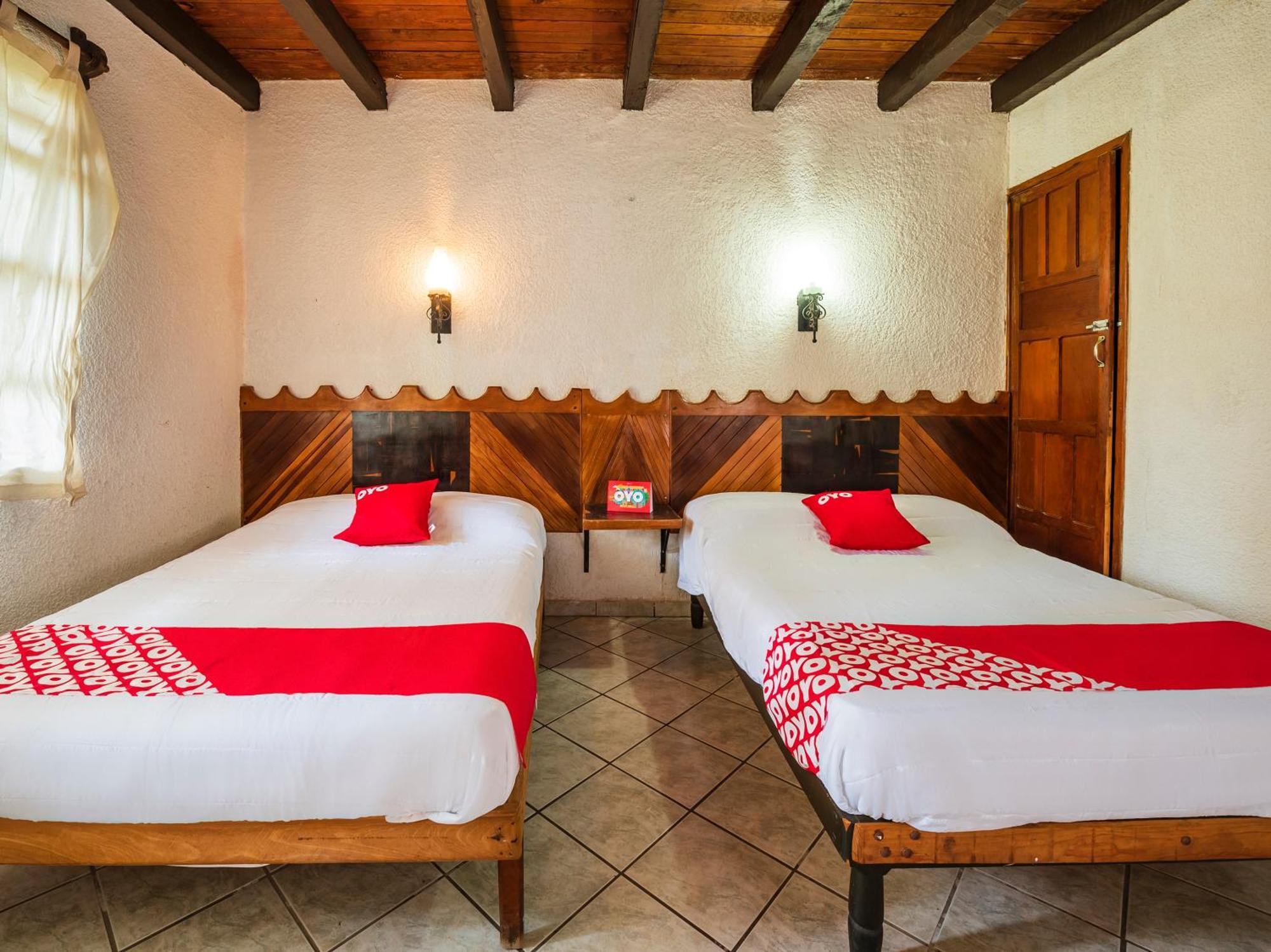 Oyo Hotel Sands Бара де Навидад Екстериор снимка