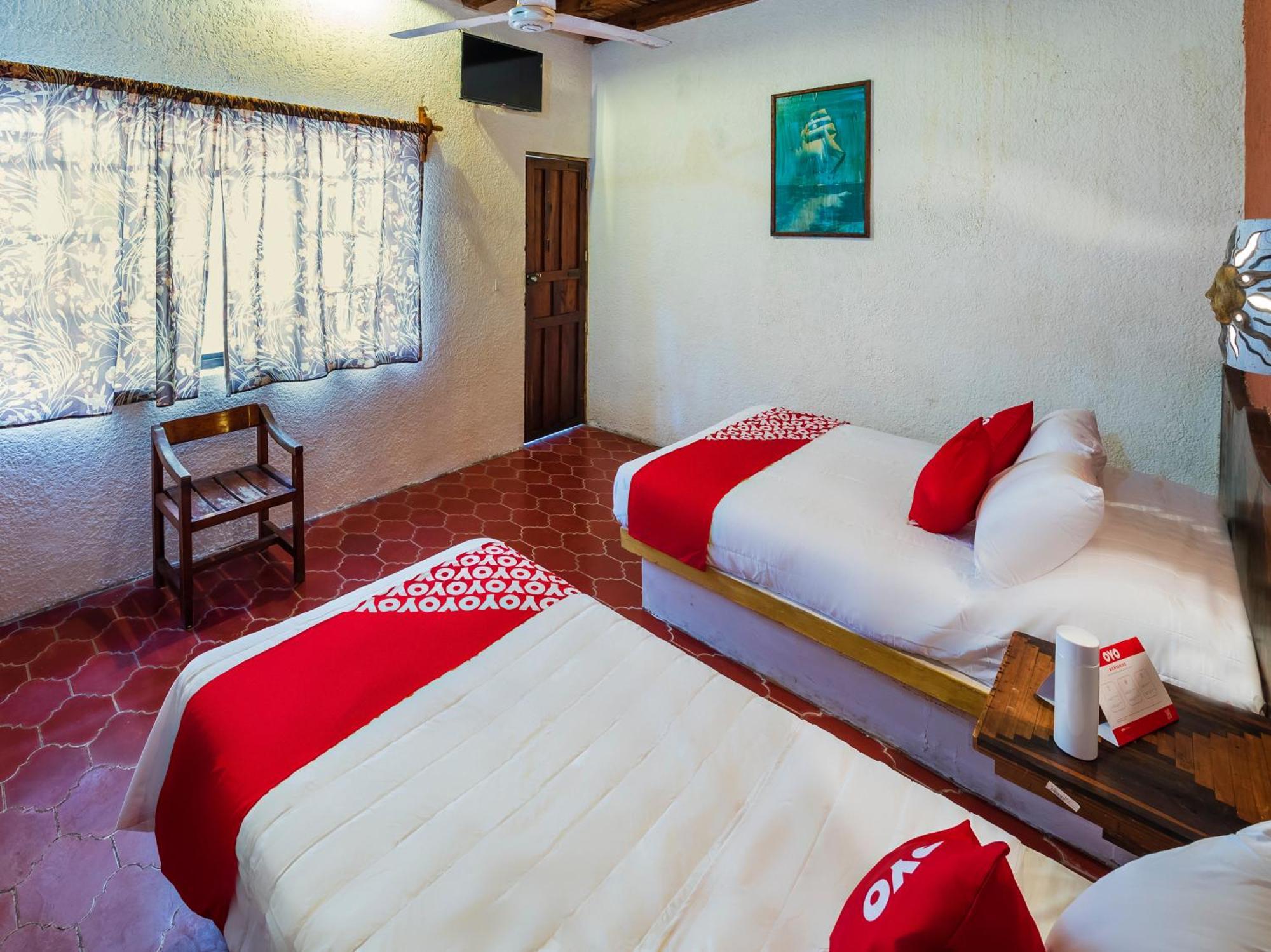 Oyo Hotel Sands Бара де Навидад Екстериор снимка