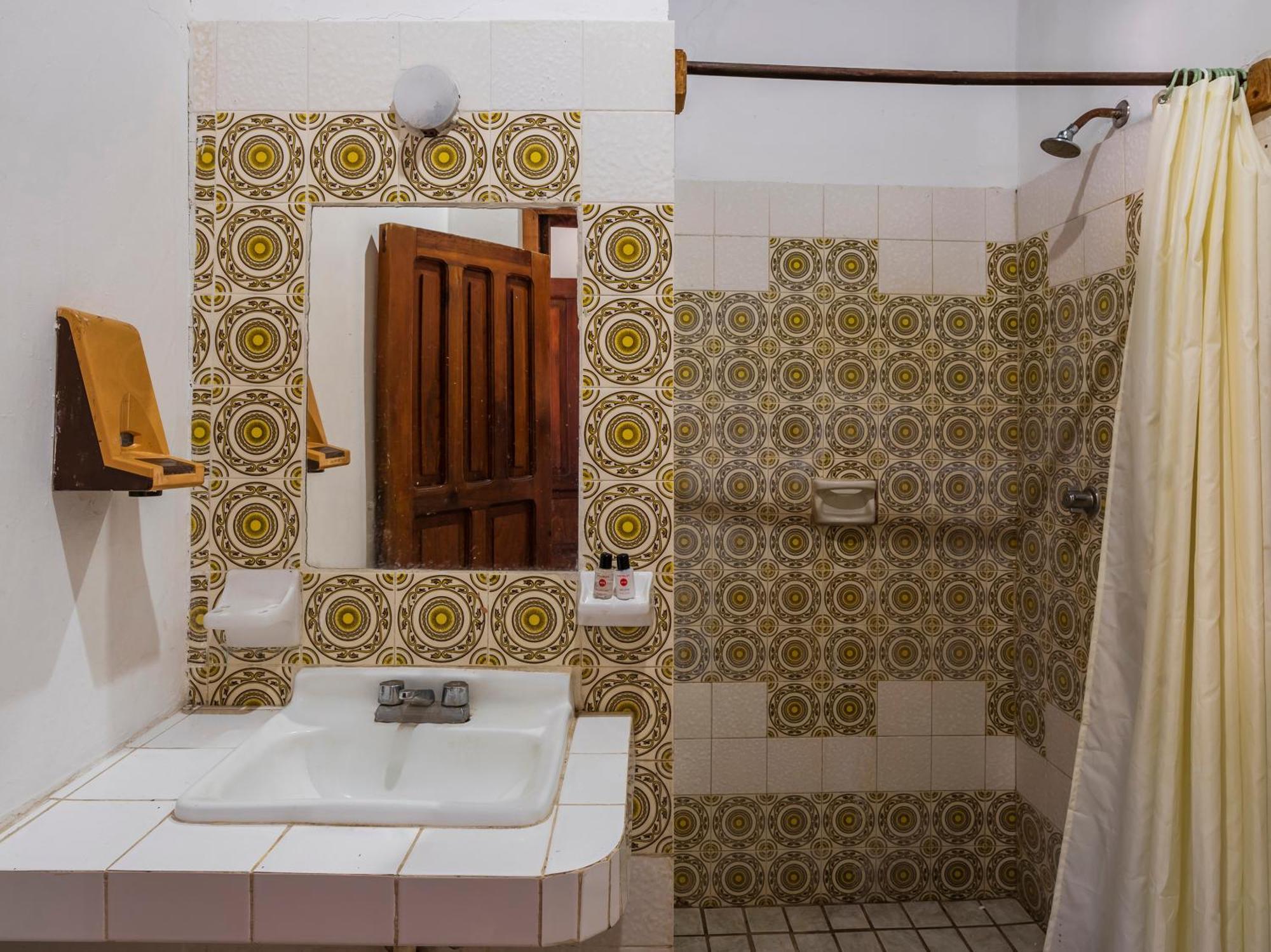 Oyo Hotel Sands Бара де Навидад Екстериор снимка